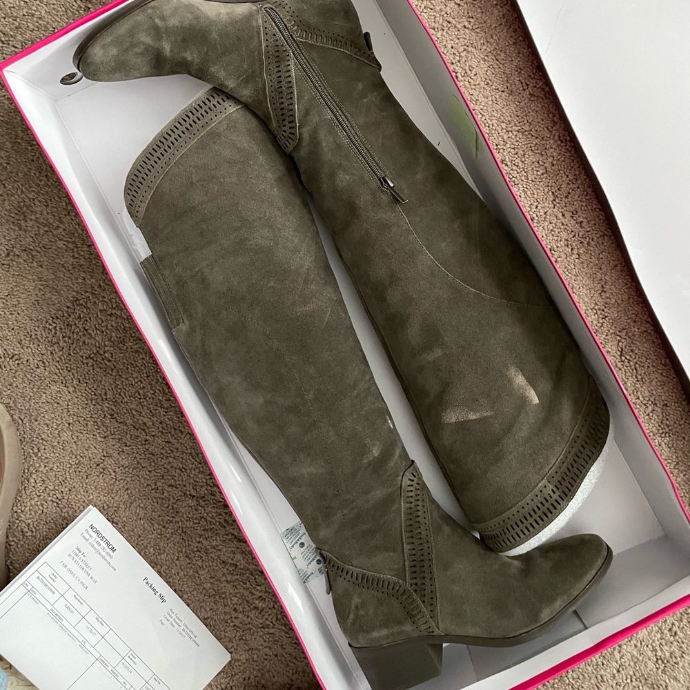 Vince Camuto Size 9 suede gray over the knee boots